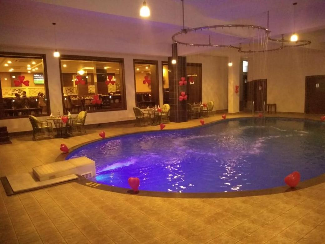Hotel The Fern Residency, Bhuj Exterior foto