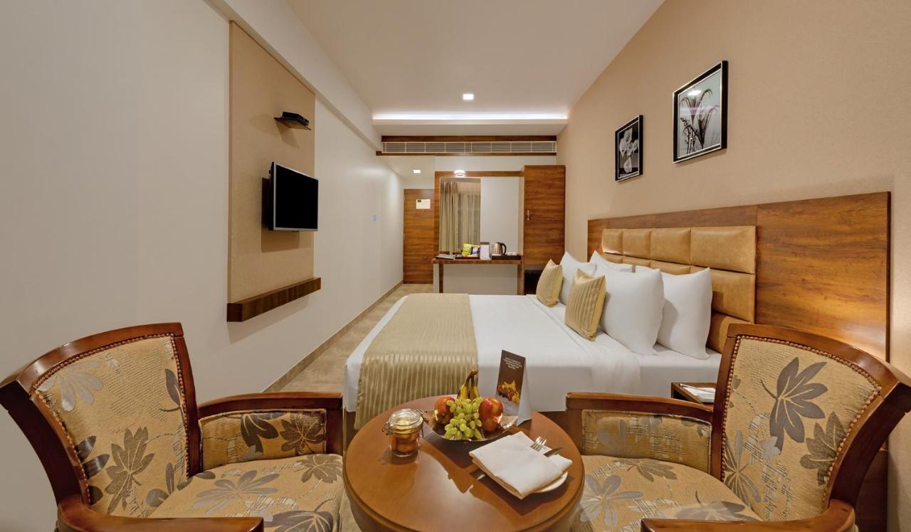 Hotel The Fern Residency, Bhuj Exterior foto